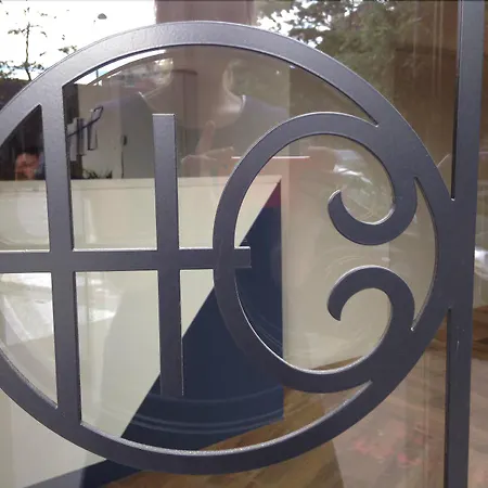 ホテル Coypel By Magna Arbor パリ