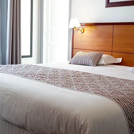 ホテル Coypel By Magna Arbor 3*