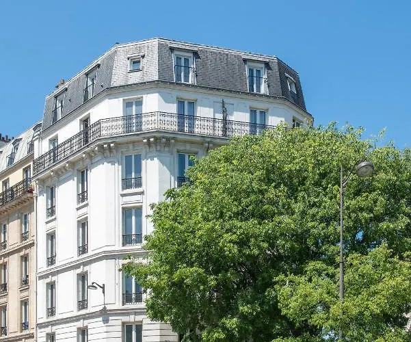 Coypel By Magna Arbor 파리